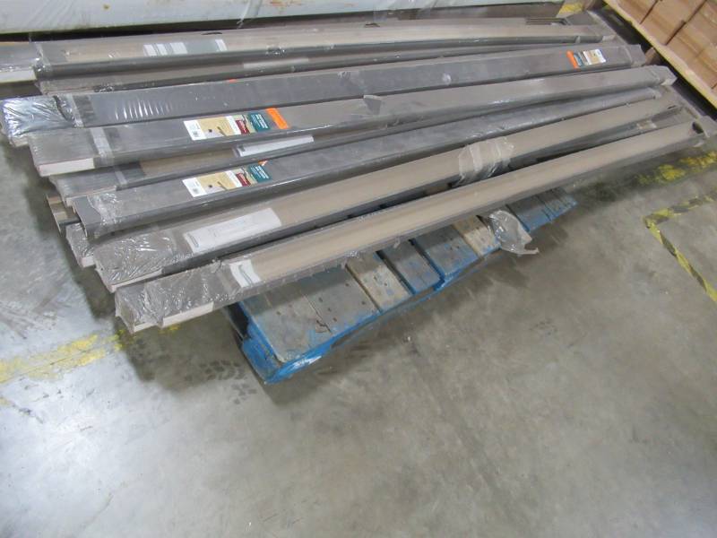lot 75 image: Veranda 8 ft. Nantucket Gray Decorative Rail Cover for Use with Traditional and Williamsburg Railing - 73019398 - 18 Rail Covers