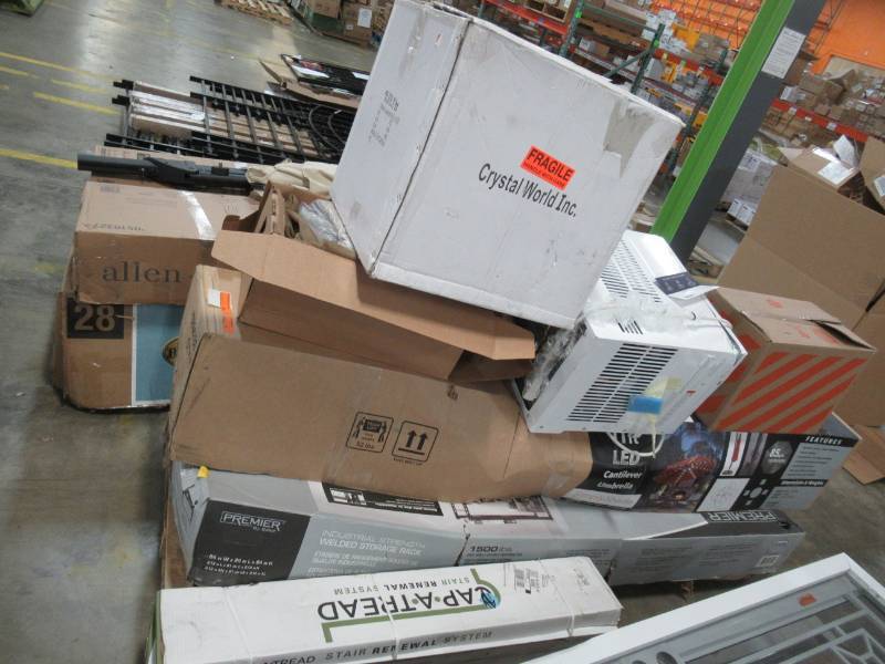 lot 83 image: WHOLESALE MIXED PALLET OF RETURNS - STORAGE SHELF, LIGHTING, AC UNIT AND UMBRELLA