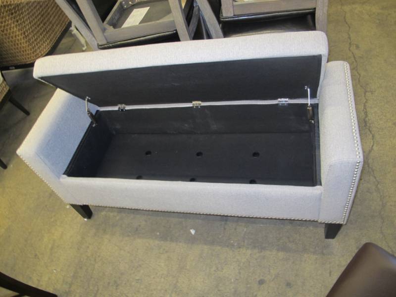 lot 9 image: Handy Living Hinged Storage Ottoman, Dove Gray - OTT753-LIN13