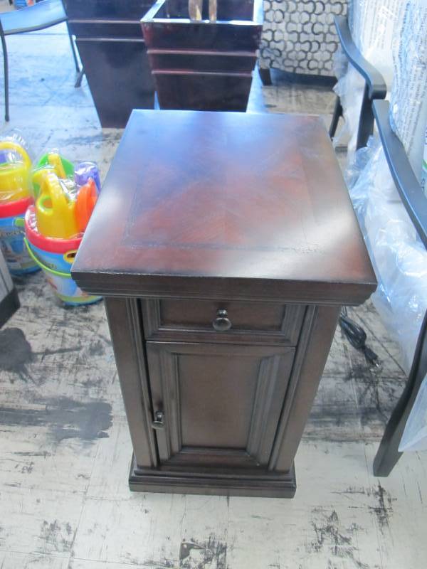 Chair Side Table With Power Huge New Furniture Vanities