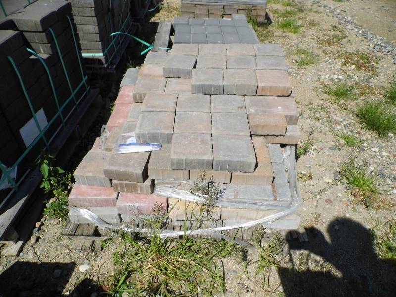 lot 19 image: 50 Sq Ft Pavers