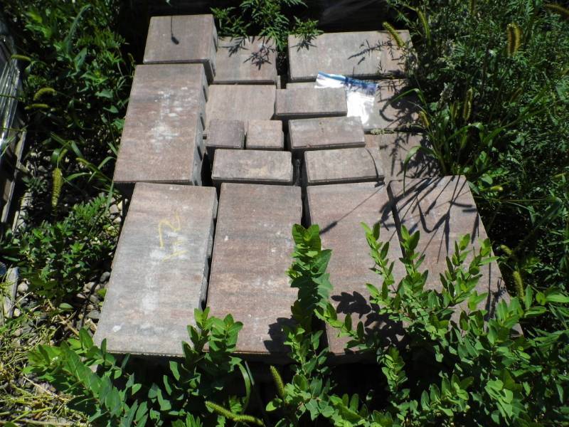 lot 24 image: 35 Sq Ft Pavers