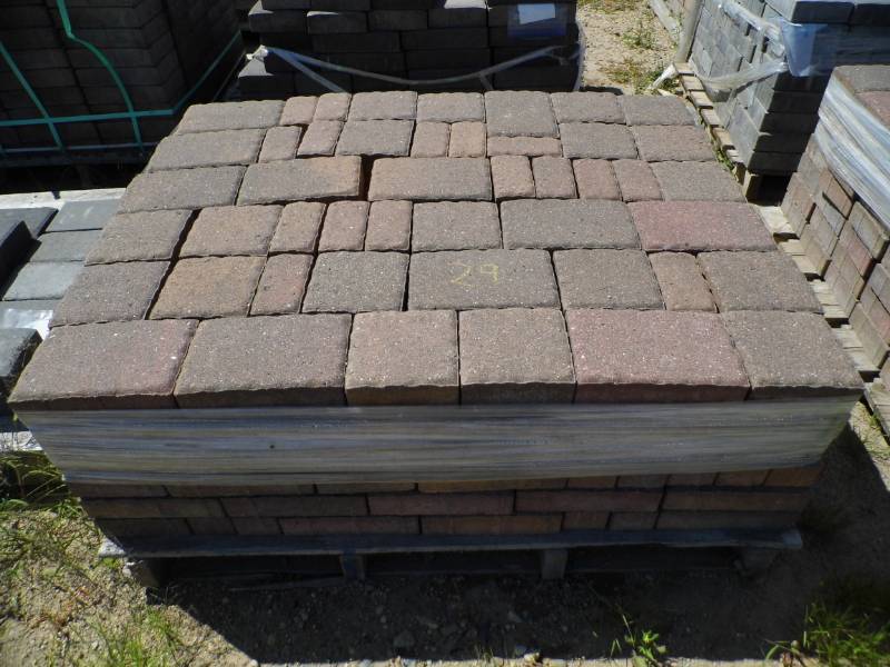 lot 29 image: 70 Sq Ft Pavers