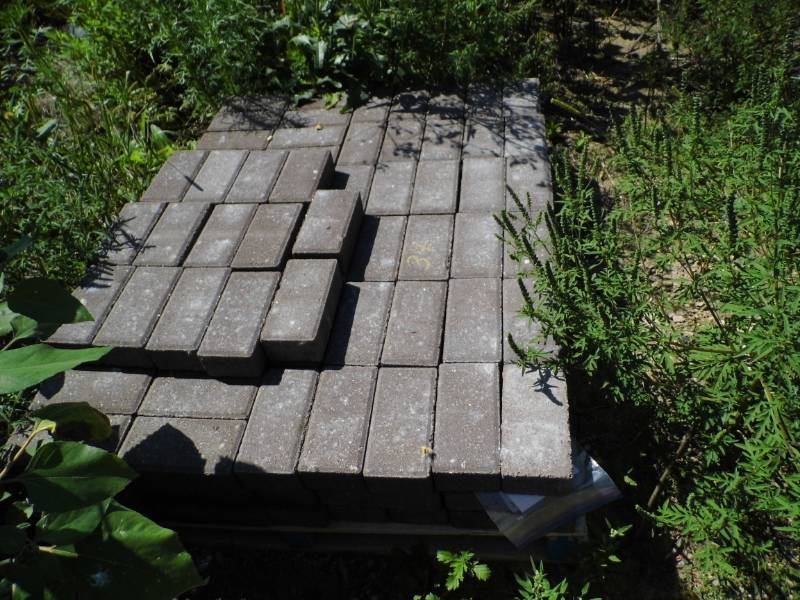 lot 34 image: 30 Sq Ft Pavers