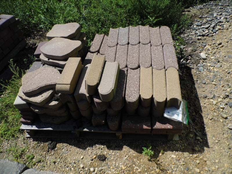 lot 65 image: 50 Pieces Misc Bolck