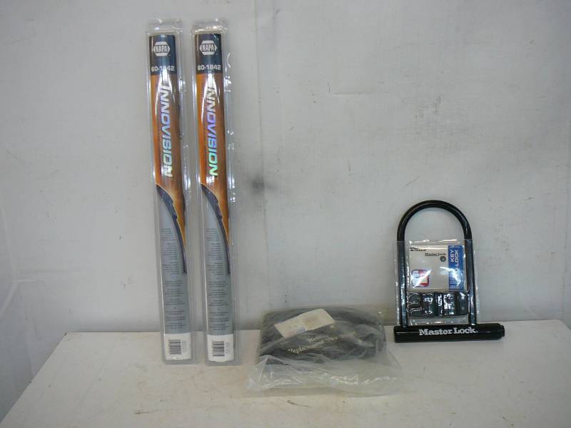 lot 6 image: Lot Of Misc Items