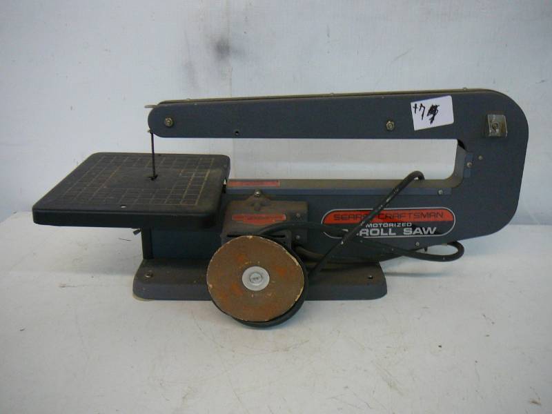 lot 7 image: SearsCraftsman Motorized Scroll Saw With Disc Sander