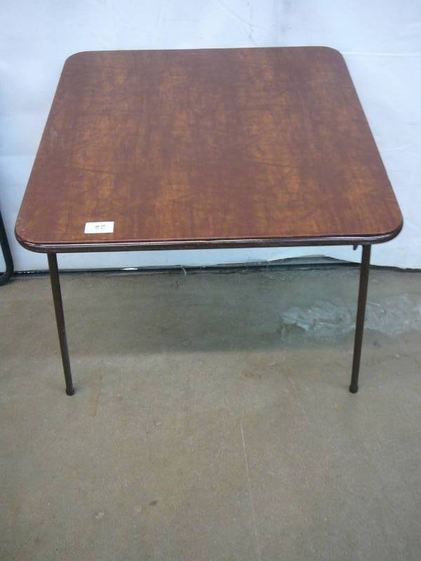 lot 22 image: Folding Card Table