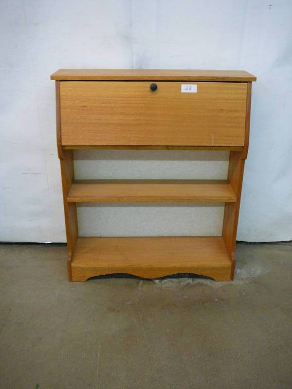 lot 23 image: Wooden DeskBookshelf