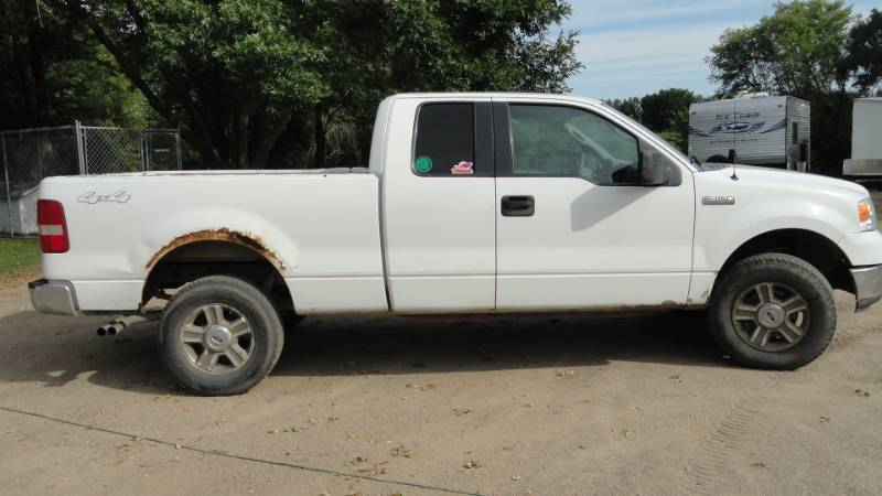 lot 1 image: 2005 Ford F150 XLT XCab 4x4