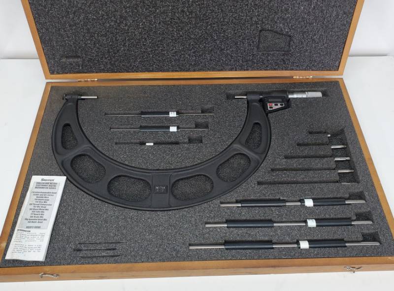 Starrett 714GFLZ Interchangeable Anvil Micrometer 6-12 Range