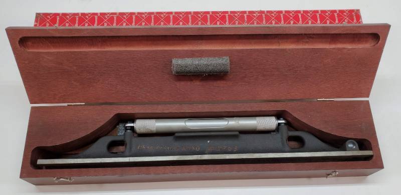 Starrett Level