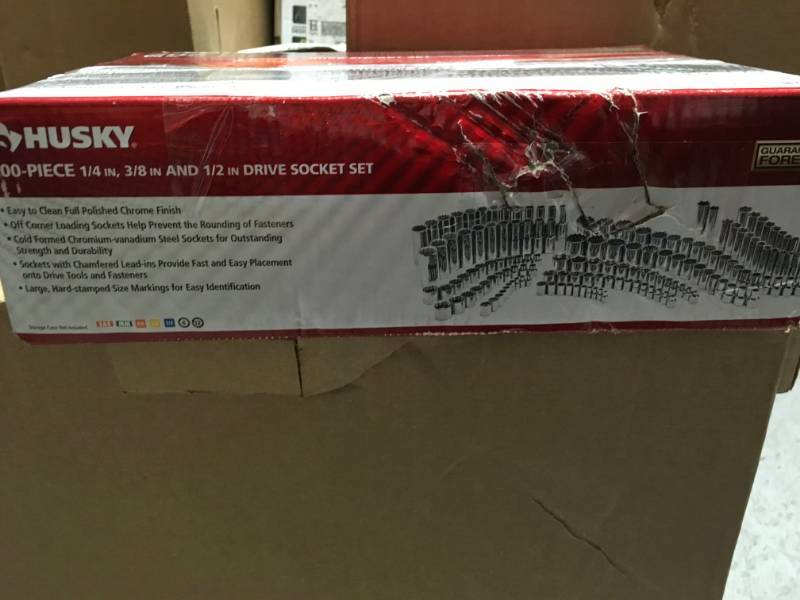 lot 11 image: Husky 14 in., 38 in. and 12 in. Drive Socket Set (200-Piece) not used