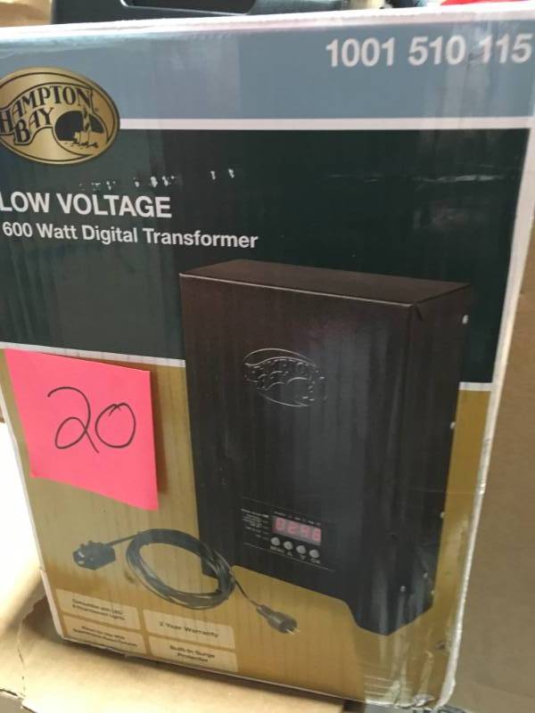 lot 20 image: Hampton Bay Low-Voltage 600-Watt Landscape Transformer not used