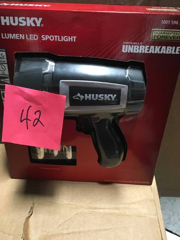 lot 42 image: Husky 500 Lumen LED Compact Unbreakable Spotlight not used