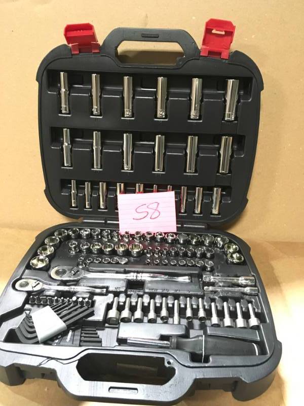 lot 58 image: Husky Mechanics Tool Set (111-Piece) not used