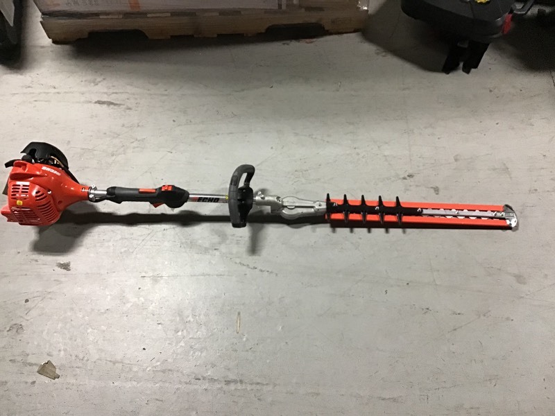 lot 109 image: ECHO 21 in. 21.2 cc Gas 2-Stroke Cycle Hedge Trimmer in working conditions