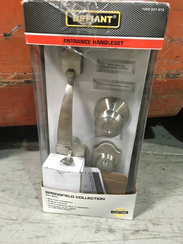 lot 21 image: Defiant Springfield Single Cylinder Satin Nickel Door Handleset with Mushroom Knob in good condition