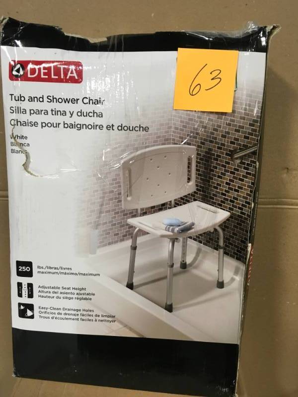 lot 63 image: Delta Adjustable Tub and Shower Chair in White in good condition