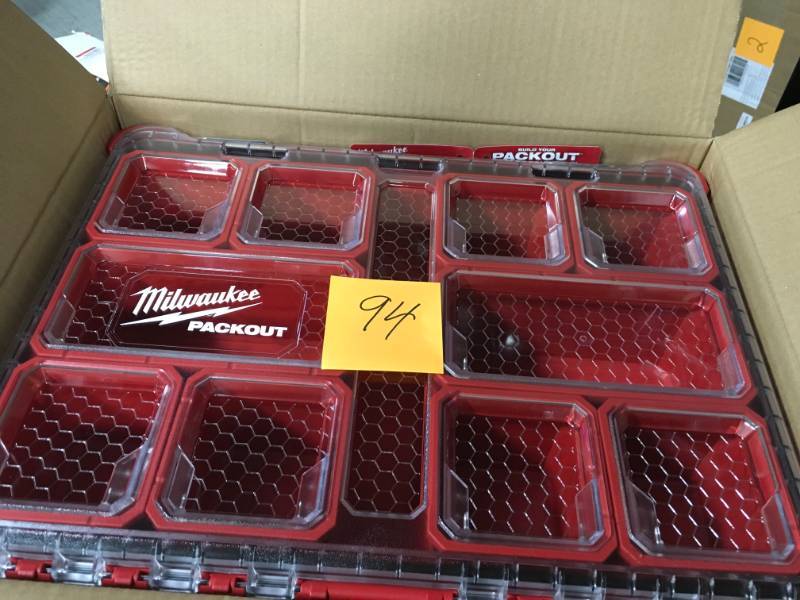 lot 94 image: Milwaukee 48-22-8430 - Packout Organizer not used