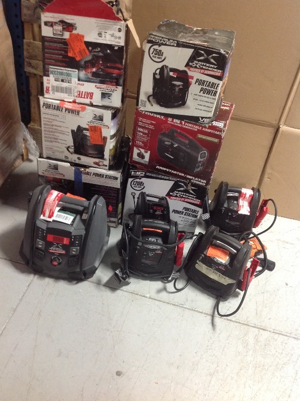 lot 120 image: Lots of salvages tools for parts o repairs