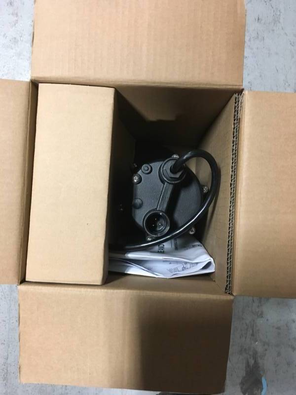 lot 8 image: Everbilt 12 HP Submersible Sump Pump with Tether not used