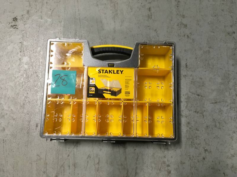 lot 28 image: Stanley 10-Compartment Deep Pro Small Parts Organizer missing lachs