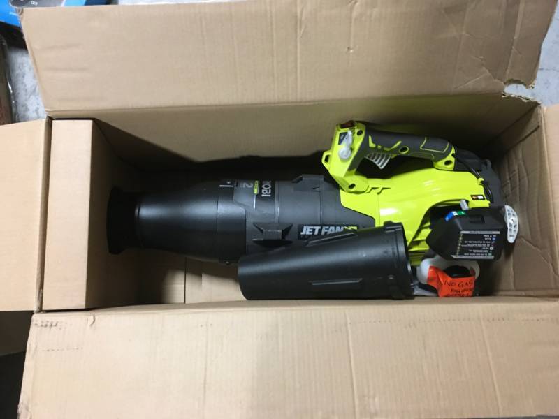 lot 38 image: RYOBI 160 MPH 520 CFM 25cc Gas Jet Fan Blower in working conditions