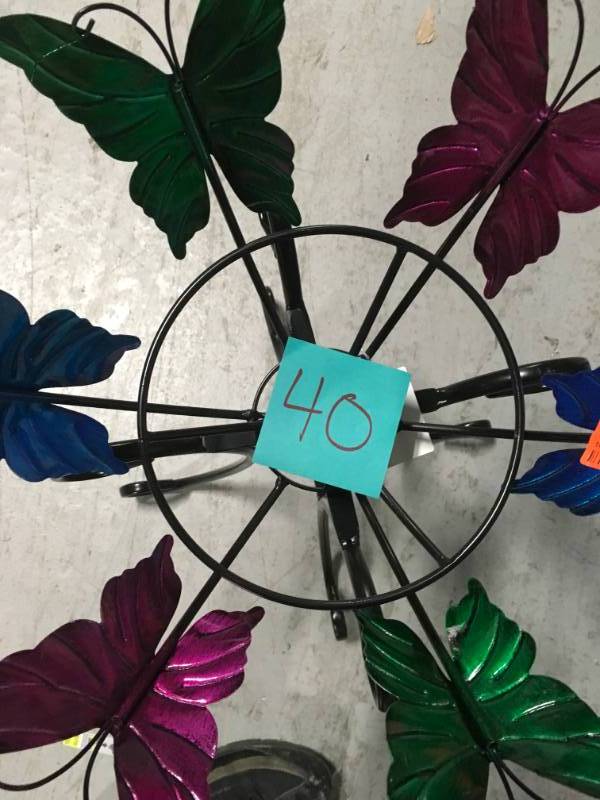 lot 40 image: Evergreen Garden 24 in. Multi-Color Butterflies Gazing Ball Stand in good conditions