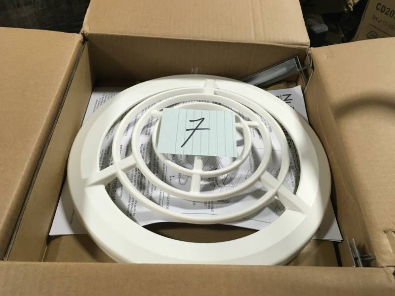 lot 7 image: NuTone 210 CFM Ceiling Utility Bathroom Exhaust Fan with Vertical Discharge in good conditions