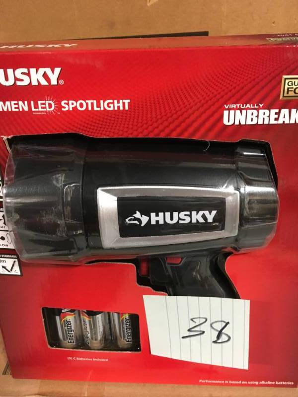 lot 38 image: HUSKY 500lumen Unbreakable Spotlight not used