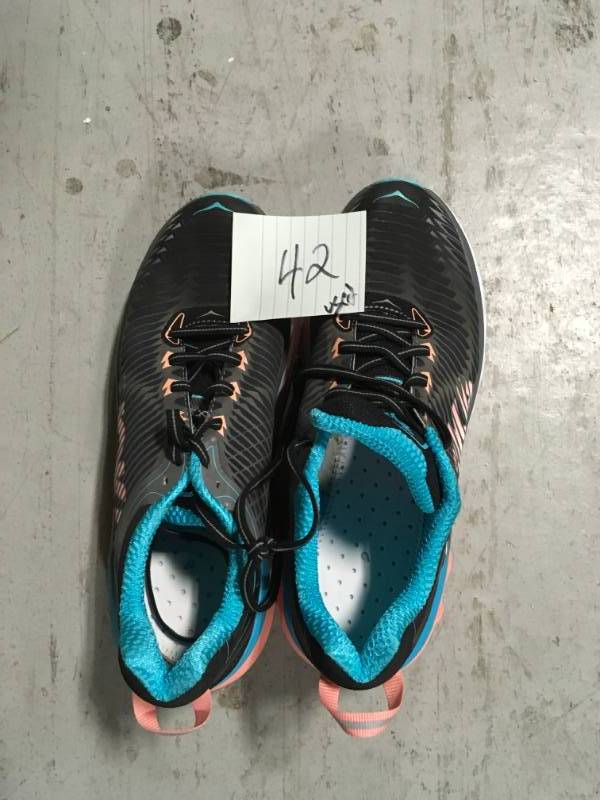 lot 42 image: Hoka One One Arahi Women Running Sneaker Shoe 10 M Pre OWNED