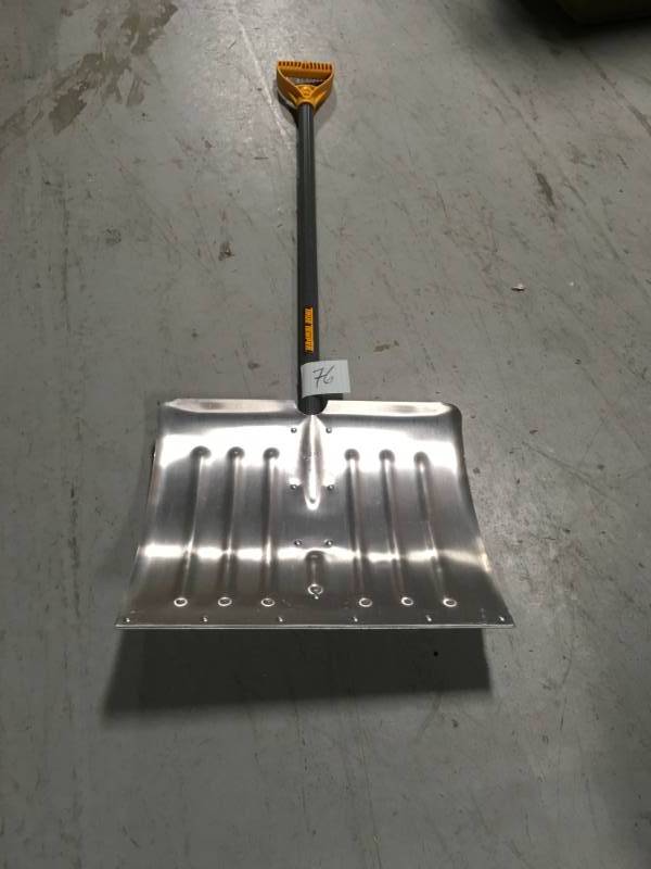 lot 76 image: Snow Shovel, Aluminum Blade, Steel Handle in good conditions