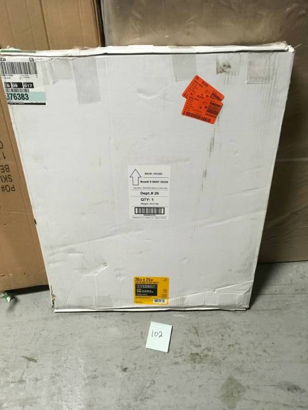 lot 102 image: Everbilt 20 in. x 25 in. White Return Air Filter Grille not used