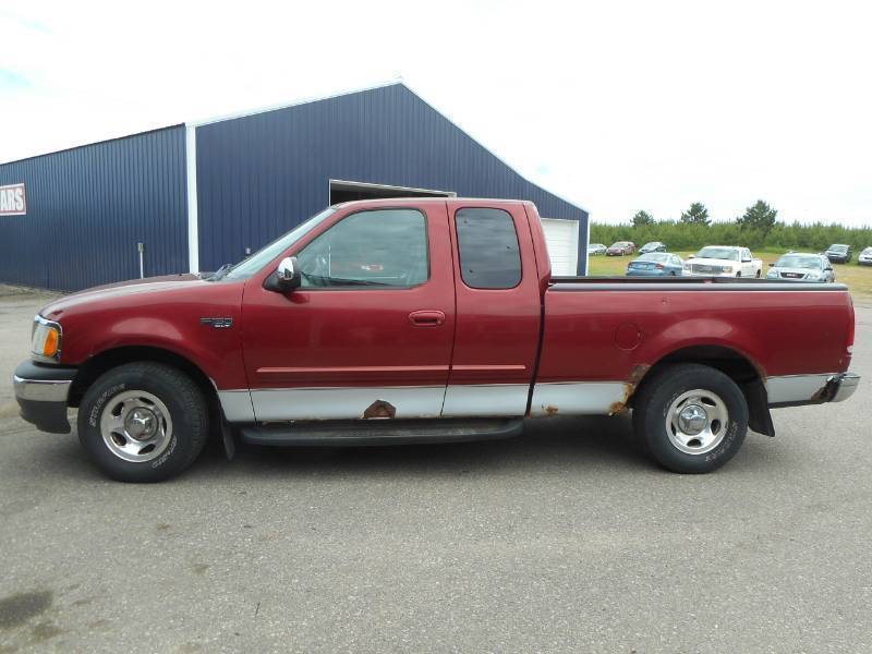 lot 1 image: 2001 Ford F150 XLT