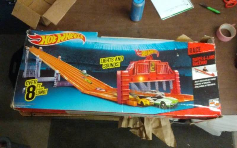 Super 6 Lane Raceway In Original Box