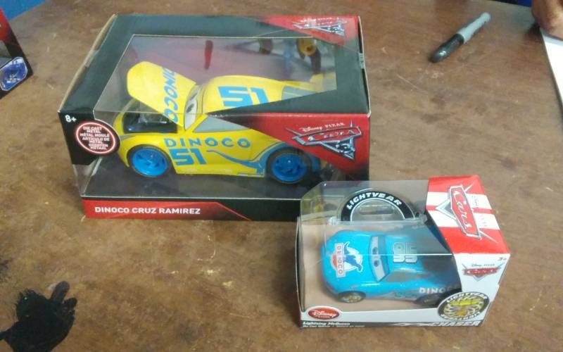 Disneys CARS Lightning McQueen Die Cast Dinoco Cruz Ramirez & Dinoco Chaser Cars In Original Packaging