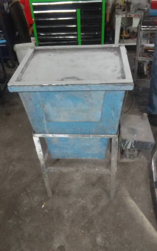 lot 6 image: SolventParts Washer Unit