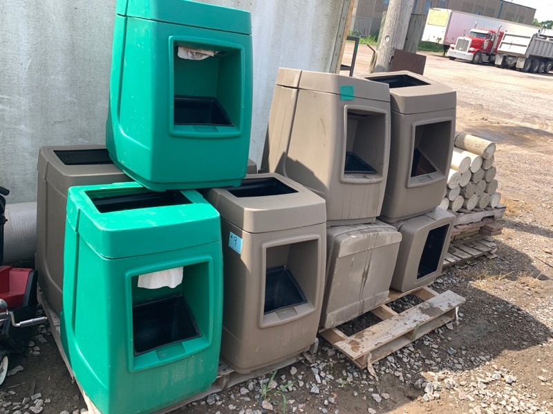 (9) Commercial Trash Cans With Windshield Wash Reservoirs
