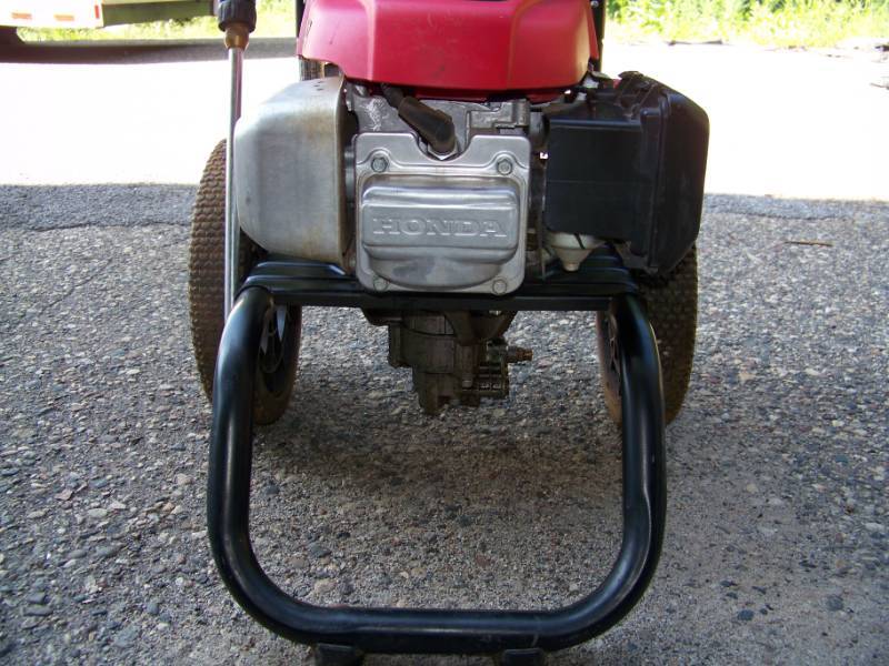 lot 9 image: Simpson, Powered by Honda, Gas Power  Pressure Washer