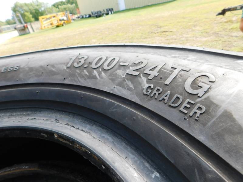 lot 23 image: Solideal  13.00-24TG Tires