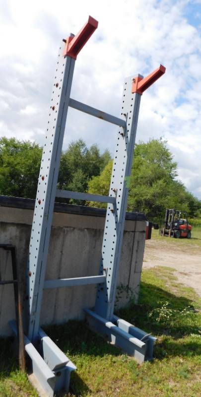 lot 25 image: Contileaver Storage Rack