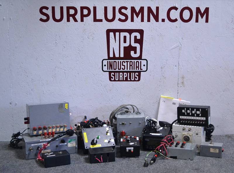 lot 41 image: Lot of Assorted Electronic Testing Equipment and Terminals