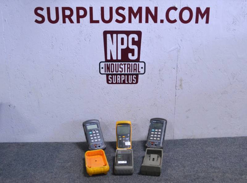 lot 60 image: Fluke and Extech Meters