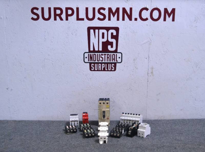 lot 69 image: Lot of Circuit Breakers, Fuse Blocks and More