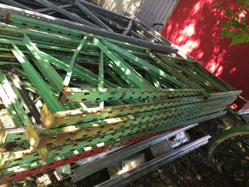 lot 5 image: Pallet Racking