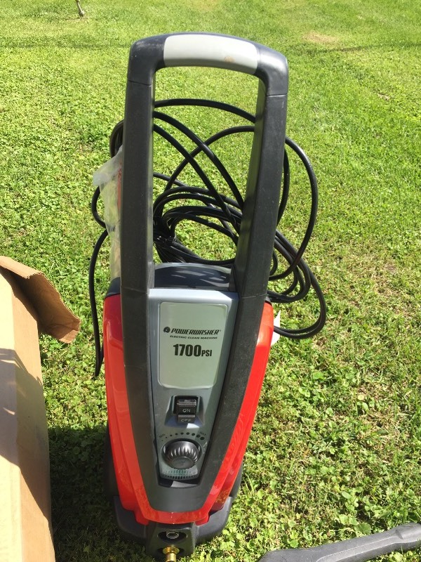 lot 16 image: Power Washer