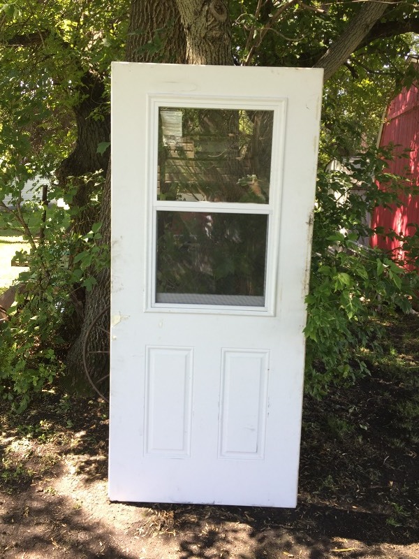 lot 18 image: 36 Exterior Door with Window