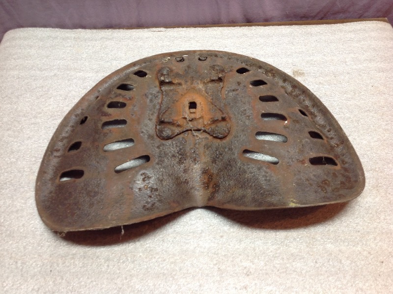 lot 25 image: Vintage Tractor Seat