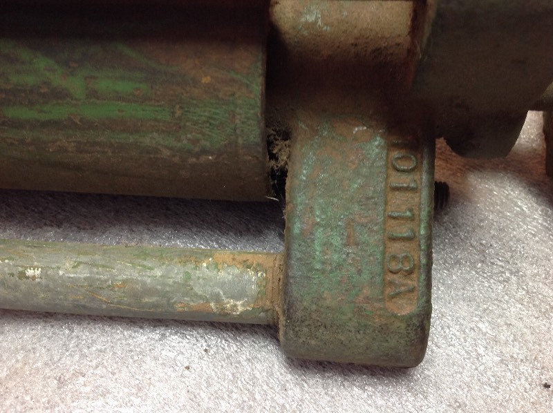 lot 35 image: Oliver Hydraulic Cylinder